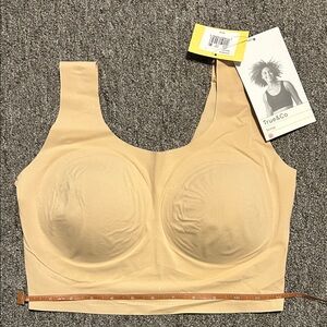 True & Co. Women's Beige Scoop pull on bra NWT